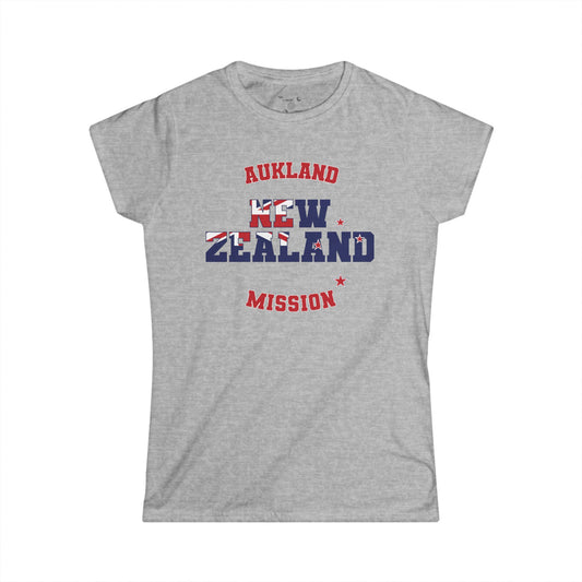 New Zealand Aukland English - The Classic P-Day Tee for Ladies